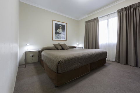 Forrest Hotel & Apartments - Tourism Canberra 18
