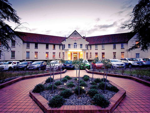 Mercure Canberra - Tourism Canberra 0