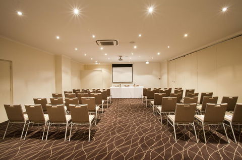 Mercure Canberra - Tourism Canberra 39