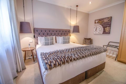 De Russie Boutique Hotel - Tourism Canberra 16