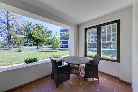 Hotel Kurrajong Canberra - Tourism Canberra 10