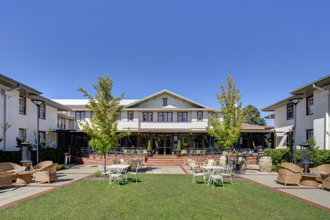 Hotel Kurrajong Canberra - Tourism Canberra 0