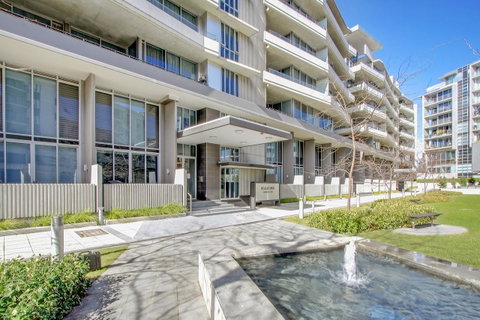 Realm Park 39 Barton ACT - Tourism Canberra 40