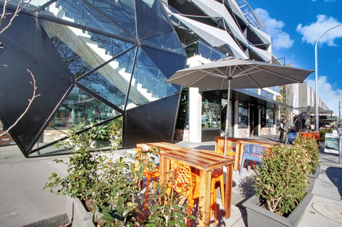 IQ Smart Apartments 704 Braddon ACT - Tourism Canberra 0
