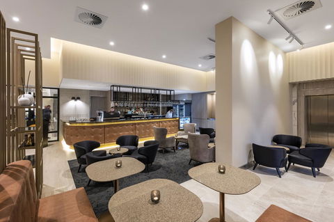 Deco Hotel Canberra - Tourism Canberra 3