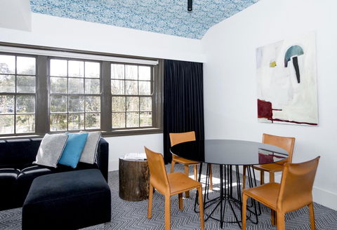Peppers Gallery Hotel - Tourism Canberra 39
