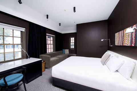 Peppers Gallery Hotel - Tourism Canberra 43