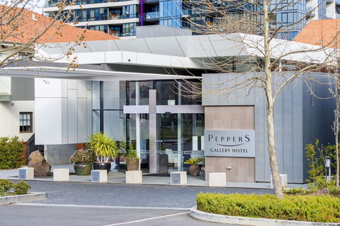 Peppers Gallery Hotel - Tourism Canberra 0