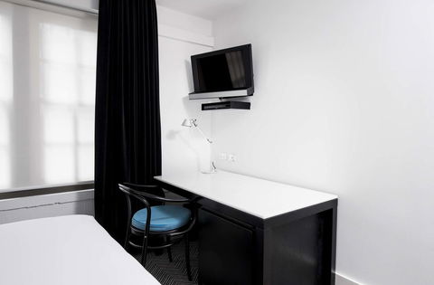 Peppers Gallery Hotel - Tourism Canberra 19