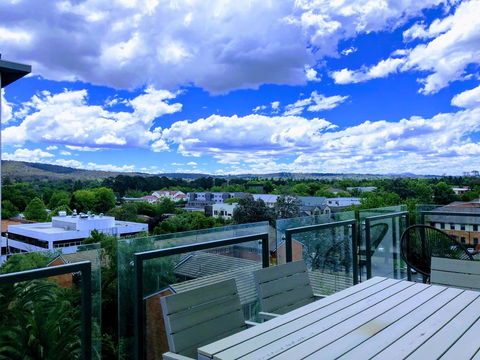 Staying Places - The Avenue - Tourism Canberra 17