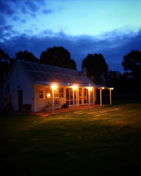 The Lake House Retreat - Tourism Canberra 23