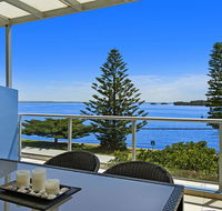 Lakeside Waterfront Apartment 18 The Entrance - Tourism Canberra