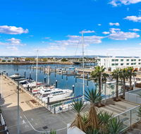 Port Adelaide Executive Waterfront Apartment - Tourism Canberra