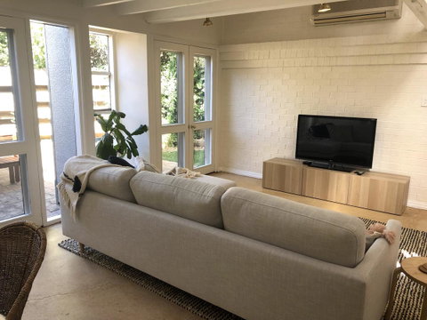 The Loft - Beautiful Central Barossa Apartment - Tourism Canberra 1