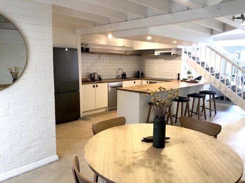 The Loft - Beautiful Central Barossa Apartment - Tourism Canberra 6