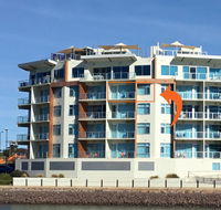 Wallaroo Marina Waterfront Luxe Apartment - Tourism Canberra