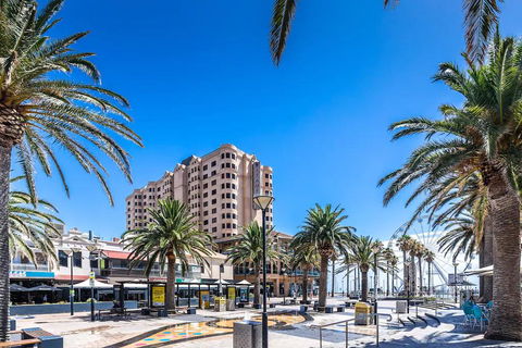 Hi 5 Glenelg Studio Apartment - Tourism Canberra 30