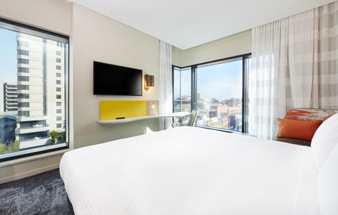 Holiday Inn Express Adelaide City Centre, An IHG Hotel - Tourism Canberra 6