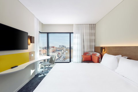 Holiday Inn Express Adelaide City Centre, An IHG Hotel - Tourism Canberra 16