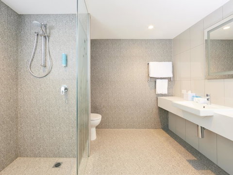 Holiday Inn Express Adelaide City Centre, An IHG Hotel - Tourism Canberra 13