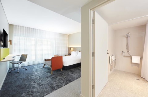 Holiday Inn Express Adelaide City Centre, An IHG Hotel - Tourism Canberra 11