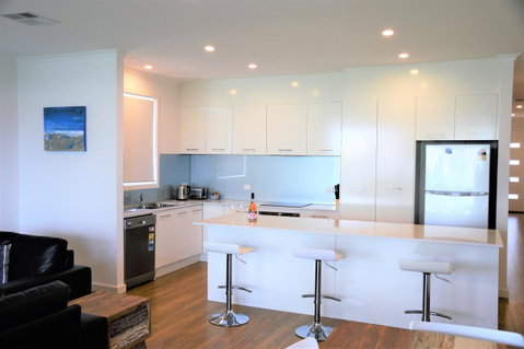 Eastern Breeze - Tourism Canberra 1