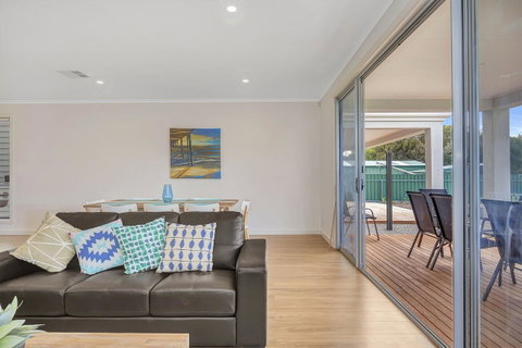 Eastern Breeze - Tourism Canberra 30