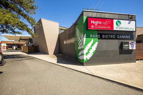 Nightcap At Finsbury Hotel - Tourism Canberra 43