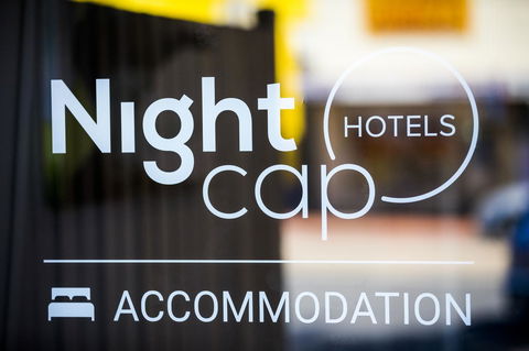 Nightcap At Finsbury Hotel - Tourism Canberra 33
