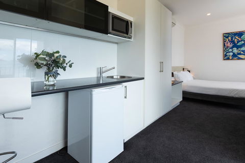 Bay 10 - Suites And Apartments - Tourism Canberra 18