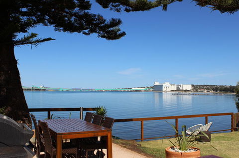 Bay 10 - Suites And Apartments - Tourism Canberra 29