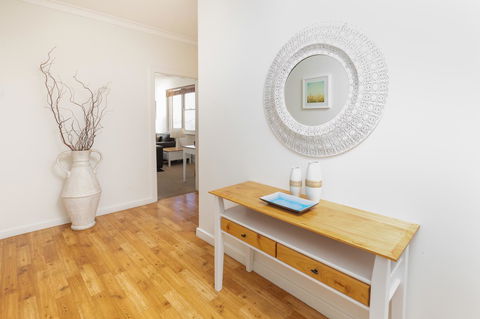 Bay 10 - Suites And Apartments - Tourism Canberra 14