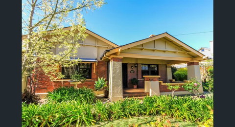 Ambrosia Holiday Home - Tourism Canberra 0