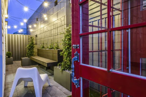 Aloha Central Luxury Apartments - Tourism Canberra 11