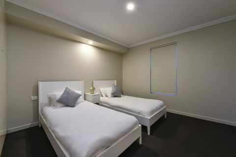 Aloha Central Luxury Apartments - Tourism Canberra 27