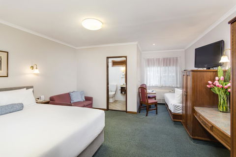 Adelaide Inn - Tourism Canberra 44