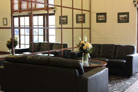 Adelaide Inn - Tourism Canberra 3