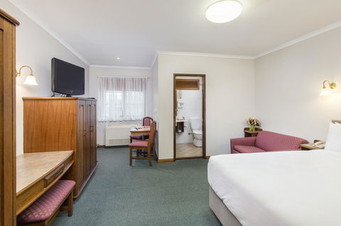 Adelaide Inn - Tourism Canberra 10