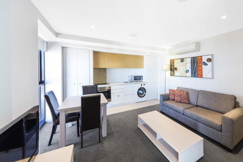 IStay Precinct Adelaide - Tourism Canberra 13
