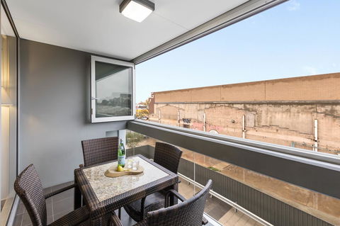 IStay Precinct Adelaide - Tourism Canberra 27
