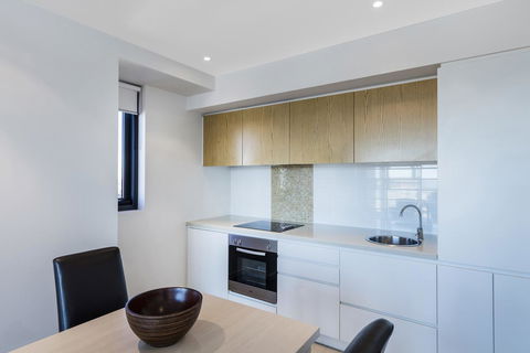 IStay Precinct Adelaide - Tourism Canberra 14