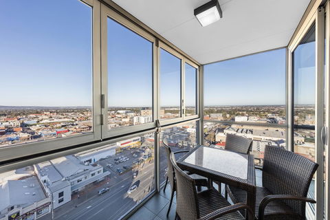 IStay Precinct Adelaide - Tourism Canberra 20