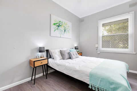 Cute And Cosy - Events, Workers, Getaways - Tourism Canberra 4