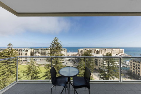 Oaks Glenelg Liberty Suites - Tourism Canberra 11