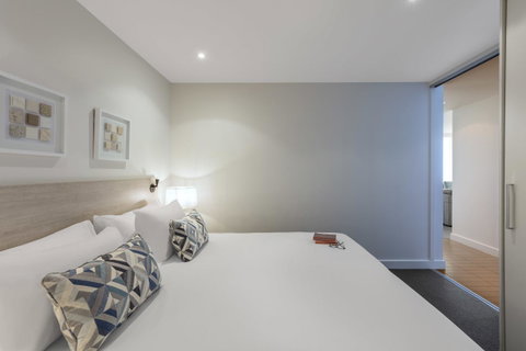 Oaks Glenelg Liberty Suites - Tourism Canberra 33