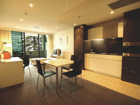 Oaks Glenelg Liberty Suites - Tourism Canberra 27
