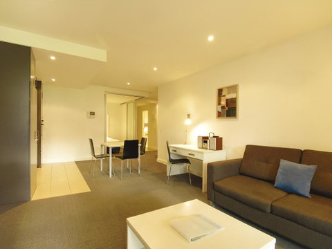 Oaks Glenelg Liberty Suites - Tourism Canberra 22