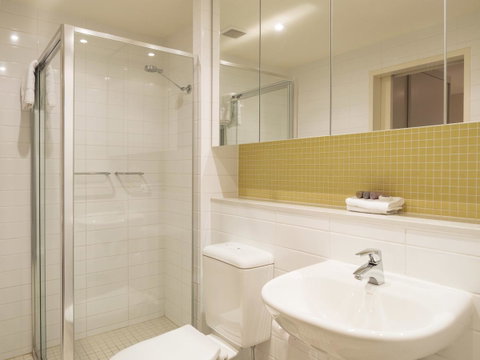 Oaks Glenelg Liberty Suites - Tourism Canberra 23