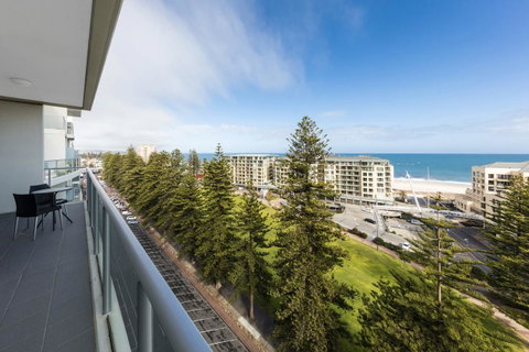 Oaks Glenelg Liberty Suites - Tourism Canberra 13