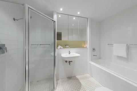 Oaks Glenelg Liberty Suites - Tourism Canberra 28